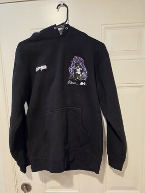 Black Graphic Hoodie Sweatshirt with Flame Skull